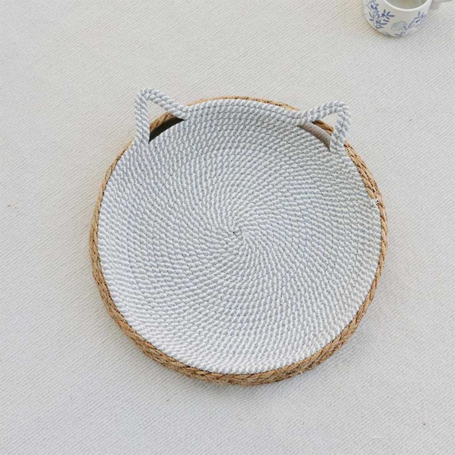 kattenbed groot rattan ronde mand met katvorm oren grijs